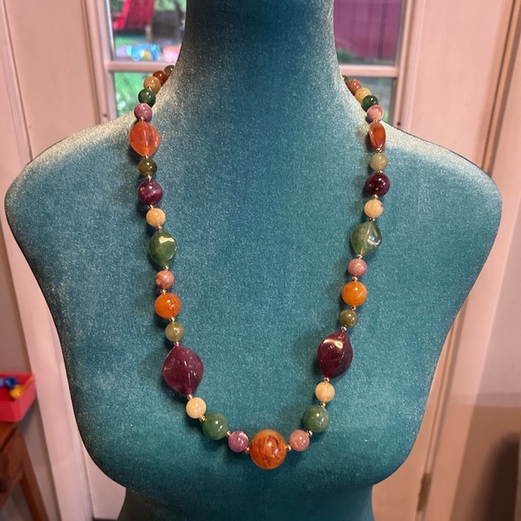 Vintage Jewelry - Vintage Lucite Beaded Necklace